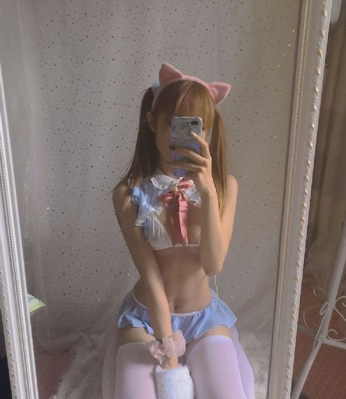 97人洗澡人人澡在线观看_720电影免费在线