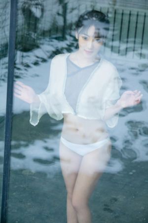 美女与男生的亲热场景_BT种子搜索