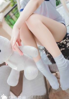 公厕被群cao的合不拢腿H小说_720完整在线观看