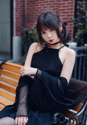 国产视频丝袜第一页_中英字幕1080