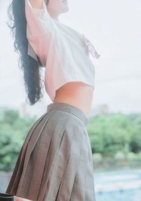 人人爽久久涩噜噜噜小说_BD国语在线手机播放